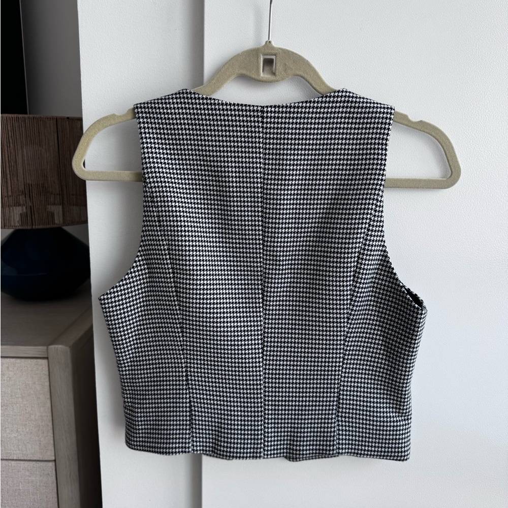 Favorite Daughter Houndstooth Vest - Picture 3 of 3